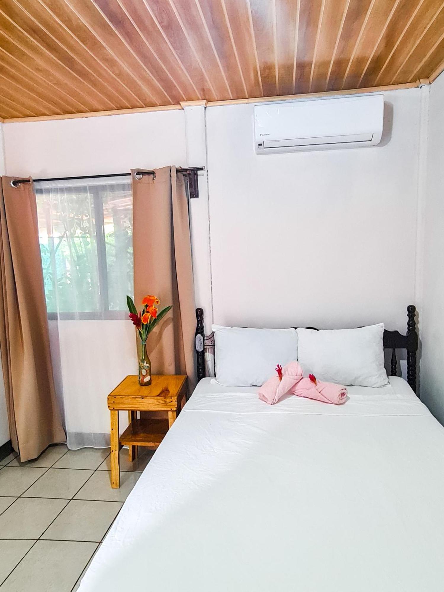 Hospedaje Combi Dream Bird Apartment Playas del Coco Exterior photo